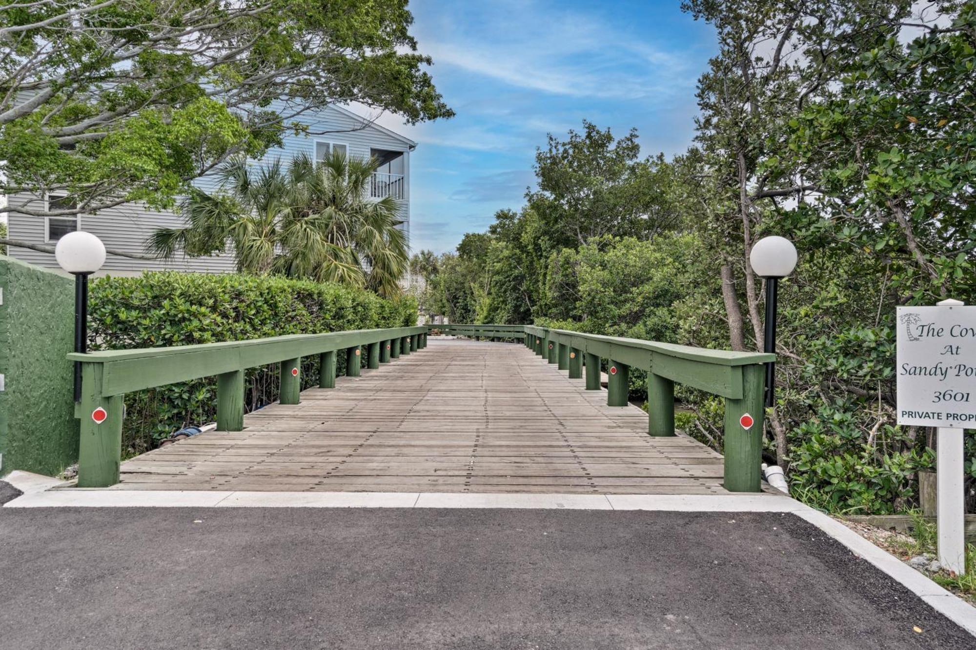 Condo With Pool And Gulf Access On Anna Maria Island! Holmes Beach Εξωτερικό φωτογραφία